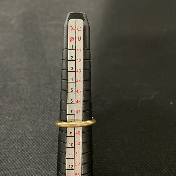 Ring with large red gem - Picture 6 of 7